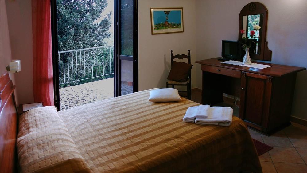 Hotel Ispinigoli ดอร์กาลี ภายนอก รูปภาพ
